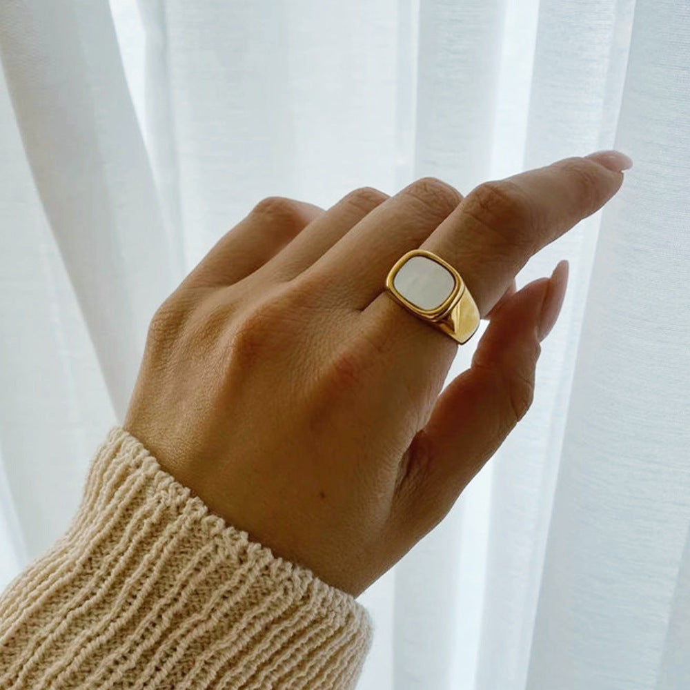 18K Gold Vacuum Plating Stainless Steel Square White Shell Ring
