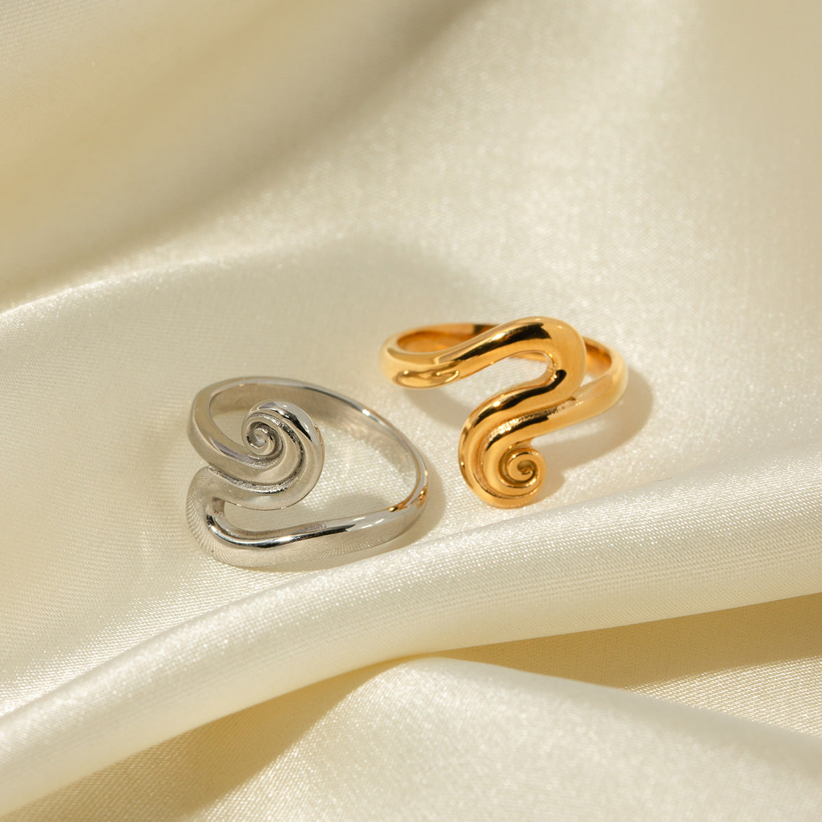18K Gold Stainless Steel Inlaid Colorful Diamond Shaped Ring