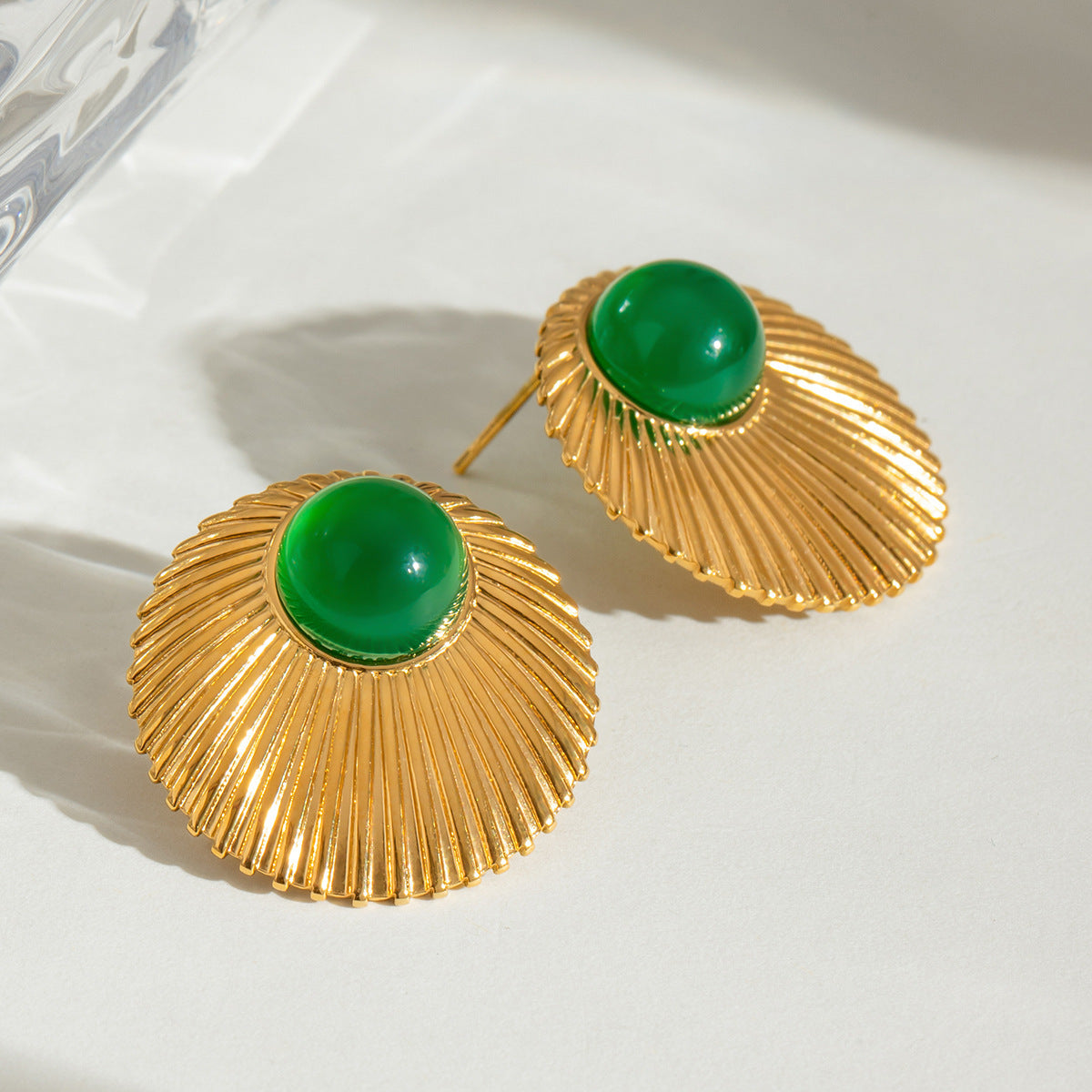 Stainless Steel Green Agate Threaded Round Earrings