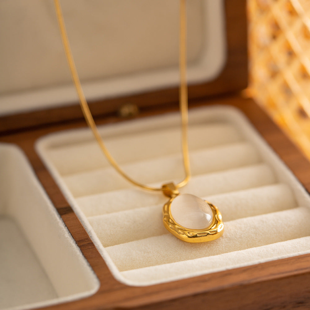 Luxury 18K Gold Plated Stainless Steel Oval Shape White Cat Eye Opal Stone Pendant Necklace